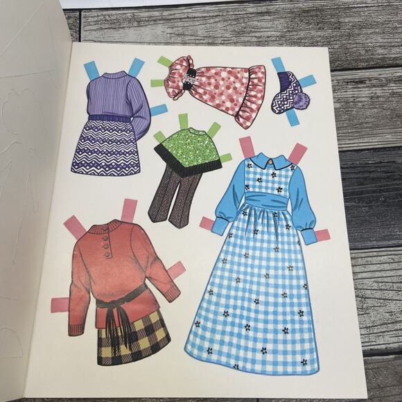 Vintage 1971 DODIE - MY THREE SONS PAPER DOLL BOOK {102} - Picture 6 of 8